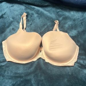 Torrid 40d underwire lightly lined gently used